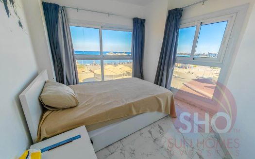 3 bed with incredible sea views BW01