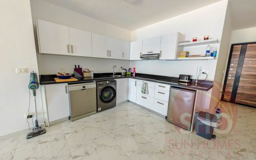 3 bed with incredible sea views BW01